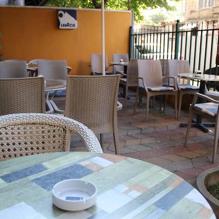 Hotel Vila 15 Tirana Kültér fotó