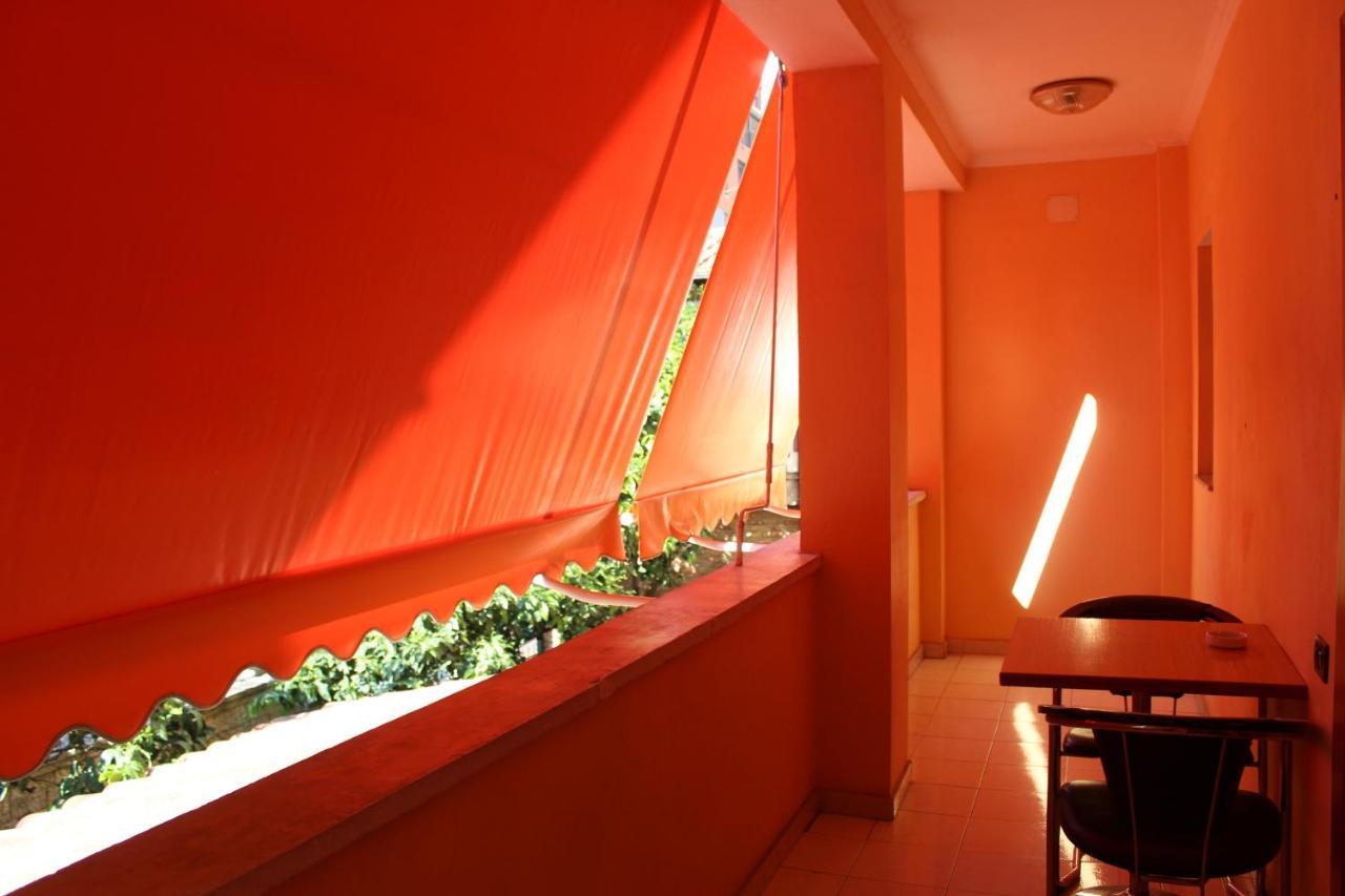 Hotel Vila 15 Tirana Kültér fotó